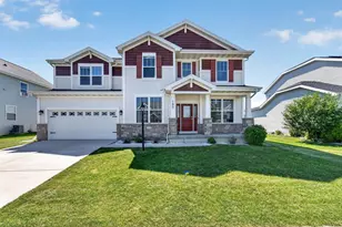 180 Caraway Pl, Sun Prairie, WI 53590 - Photo 1