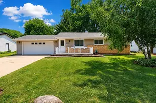 2804 Sherwood Dr, Janesville, WI 53545 - Photo 1
