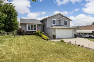416 Park View Rd, Deerfield, WI 53531 - Photo 1