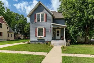 923 Highland Ave, Beloit, WI 53511 - Photo 1