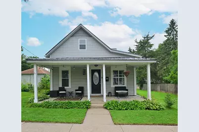 604 Grove Street, Baraboo, WI 53913 - Photo 1