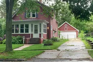 613 Monroe St, Fort Atkinson, WI 53538 - Photo 1