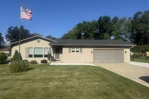 301 Adams St, Rosendale, WI 54974 - Photo 1