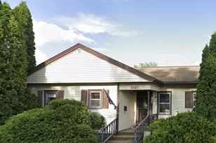 2521 Riverside Dr, La Crosse, WI 54601 - Photo 1