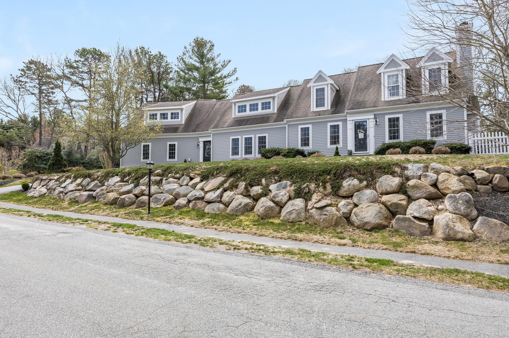 17 Teneycke Hill Rd, North Falmouth, MA 02556 exterior