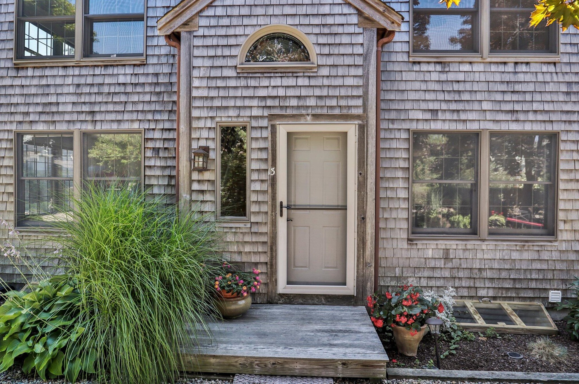 18 Miller Hill Rd, Provincetown, MA 02657 exterior
