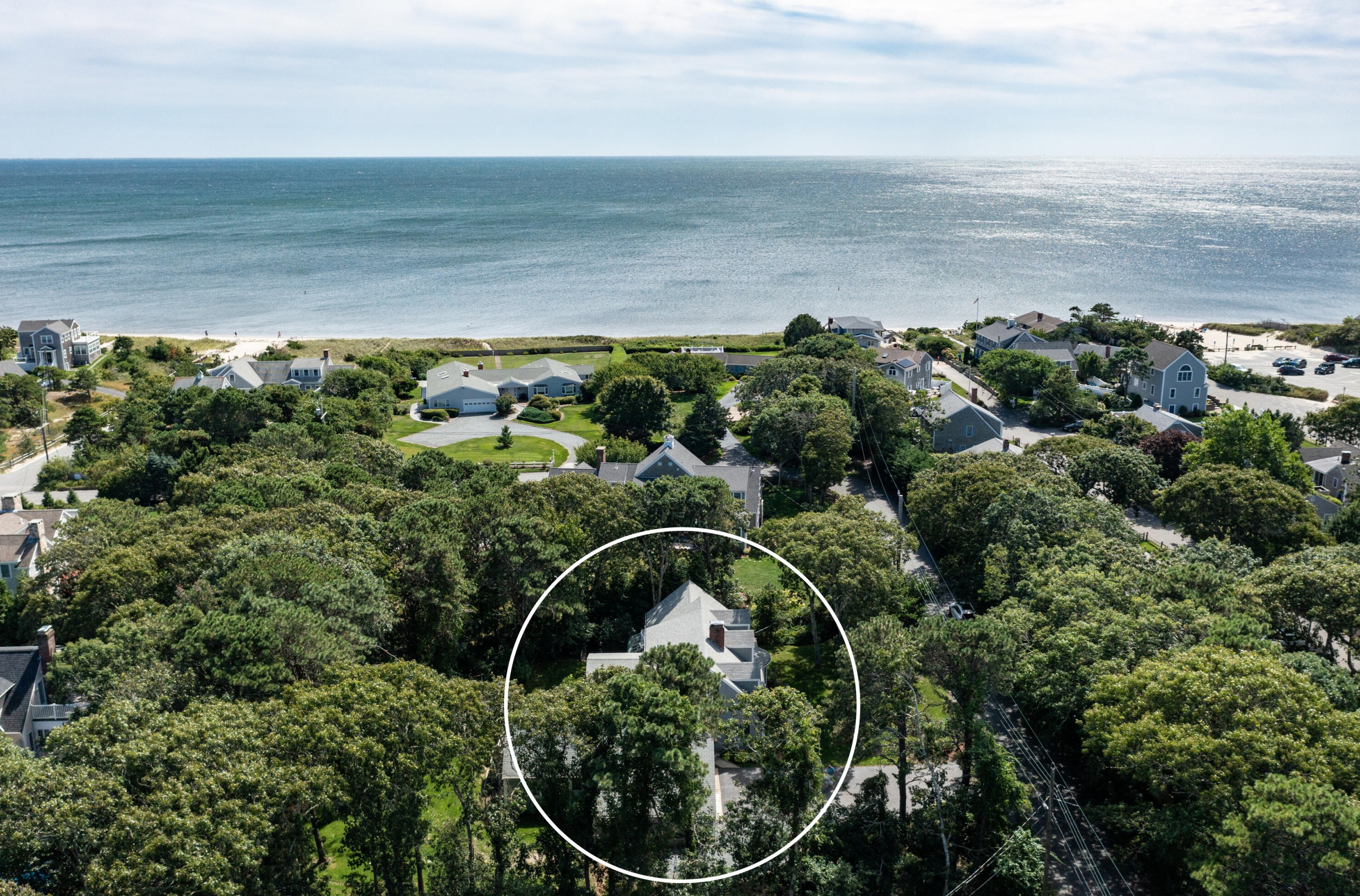 19 Monomoy Rd, Harwichport, MA 02646 exterior