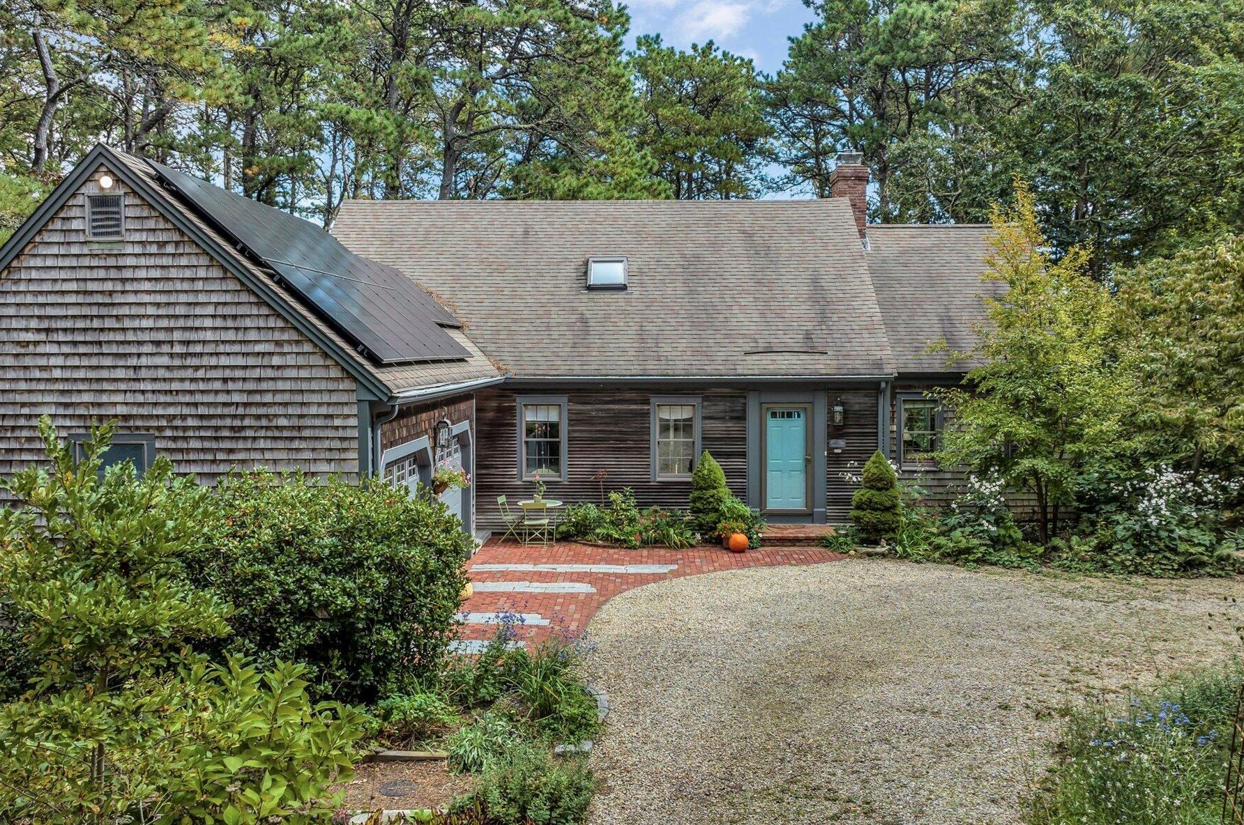 17 Pilgrim Lake Ter, Orleans, MA 02653 exterior