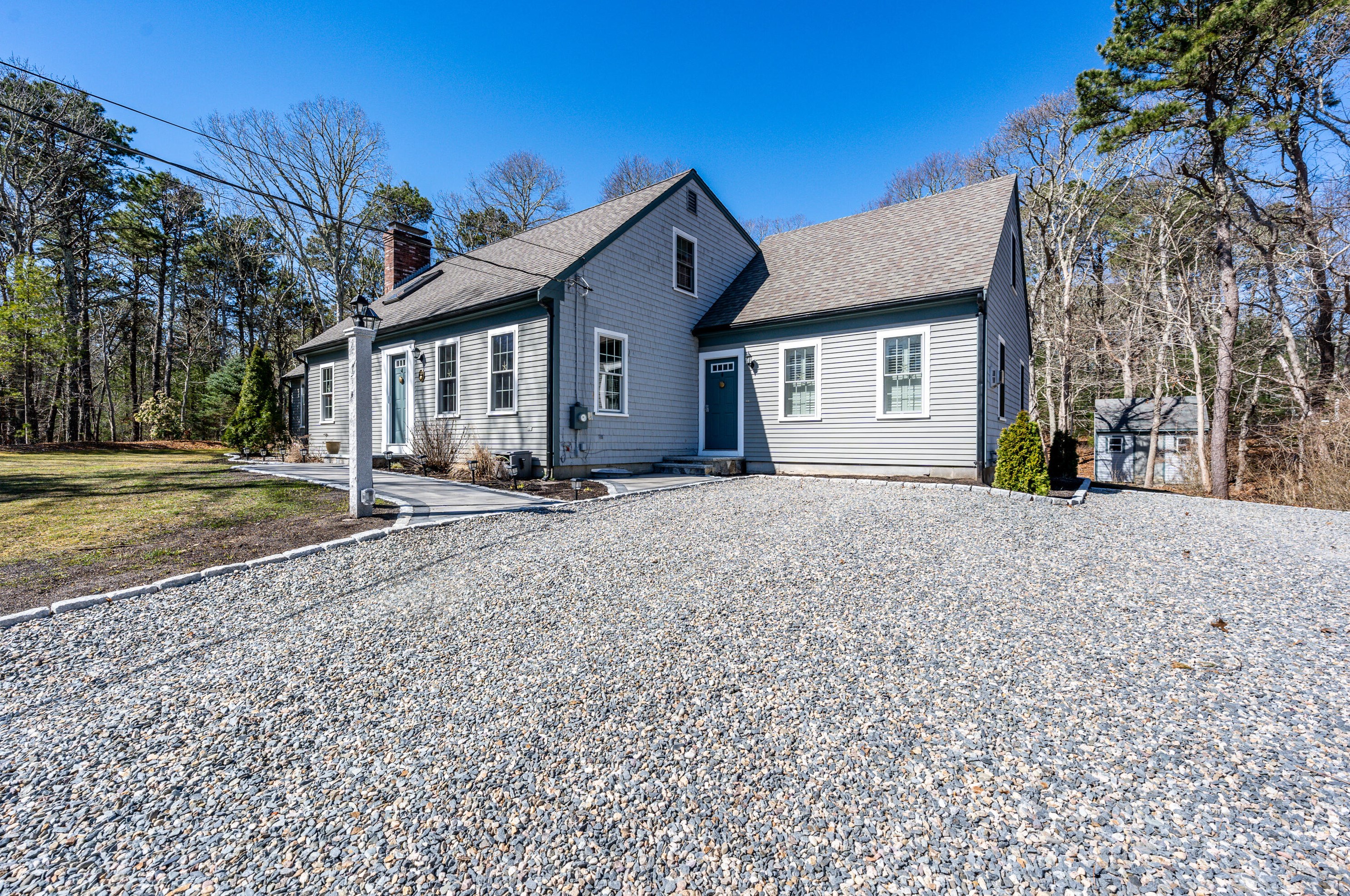 43 Pine St, Yarmouth, MA 02675 exterior