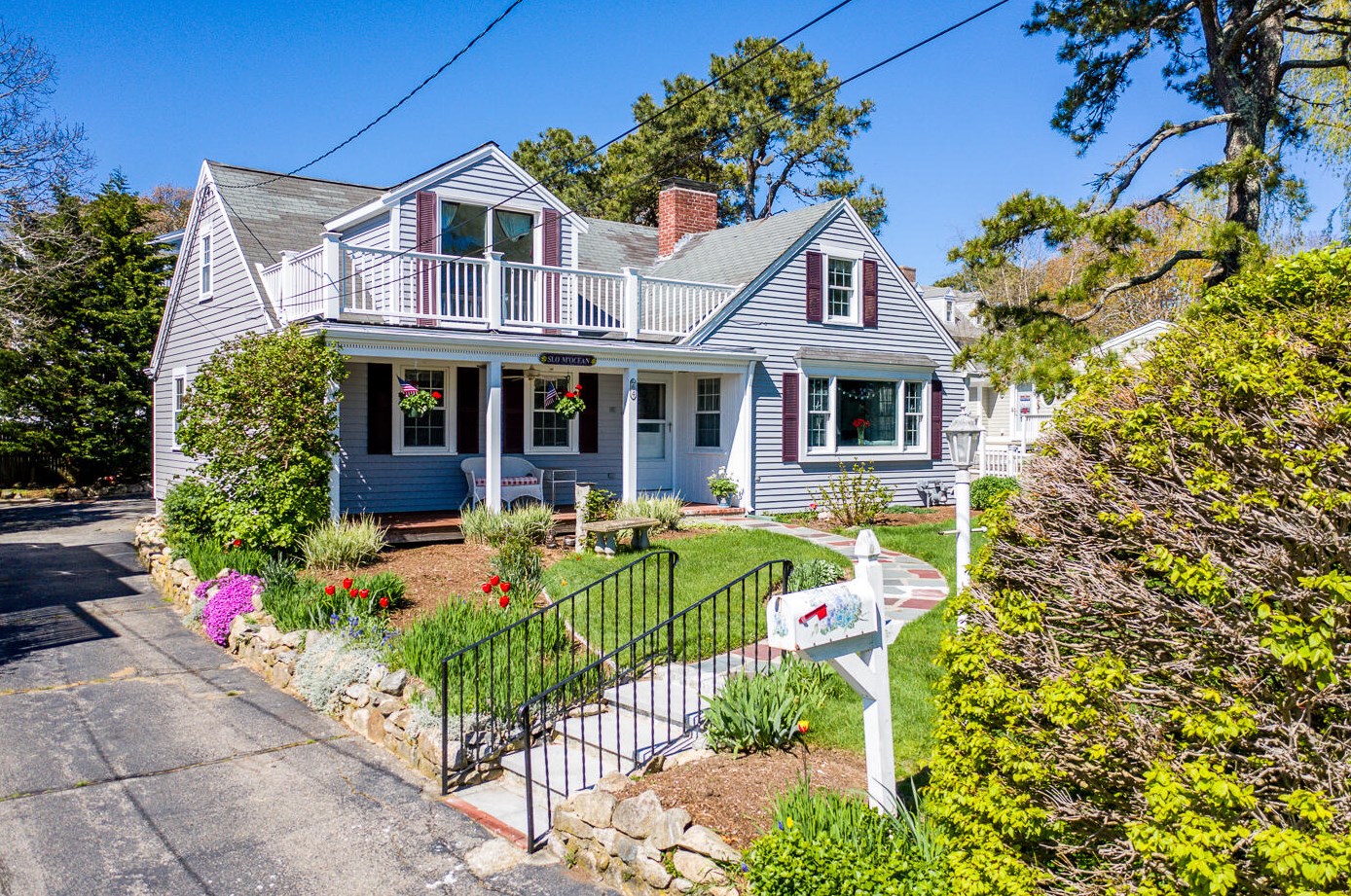 64 Studley Rd, Hyannis, MA 02601