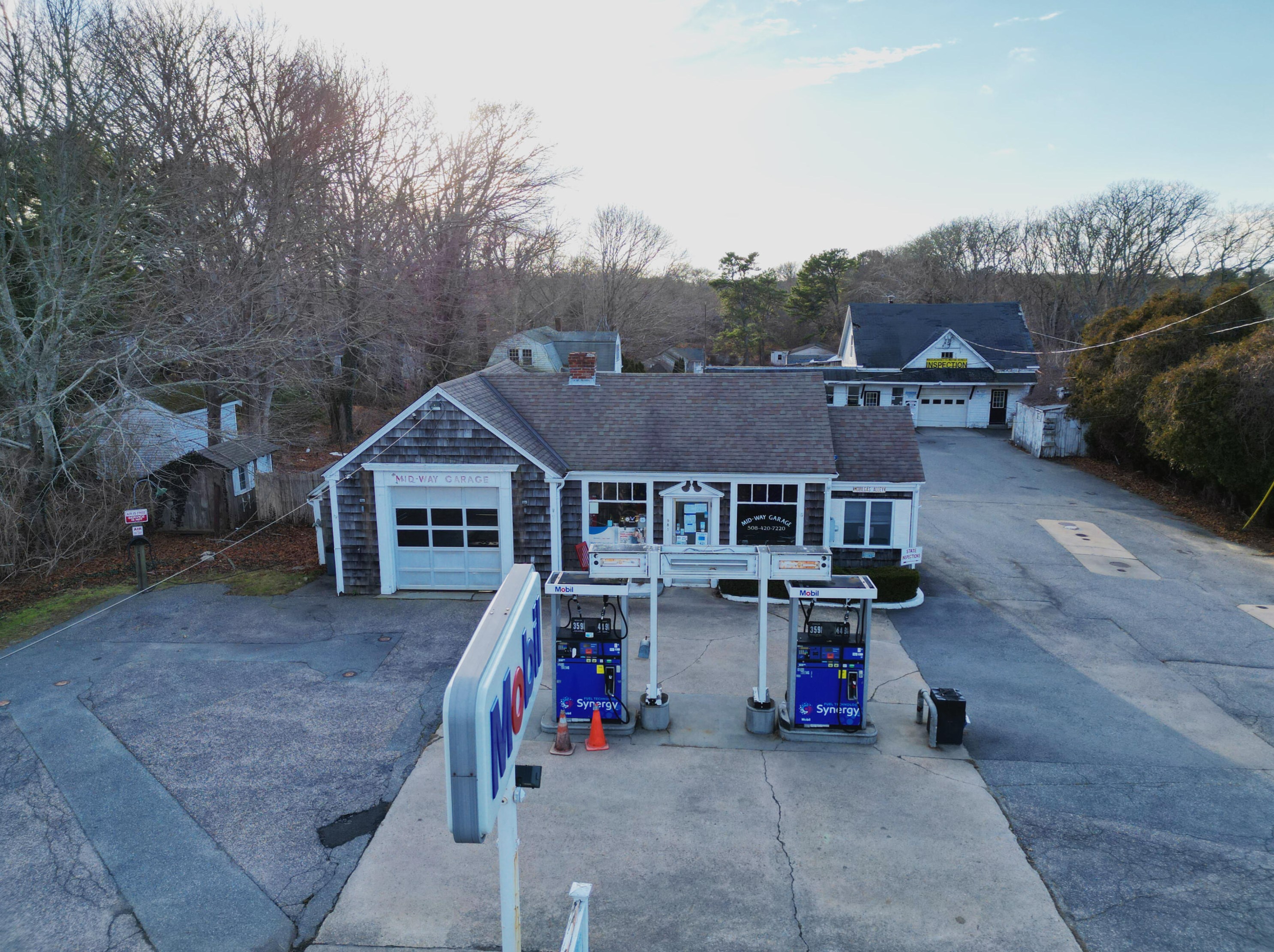 981 Main St, Osterville, MA 02655 exterior