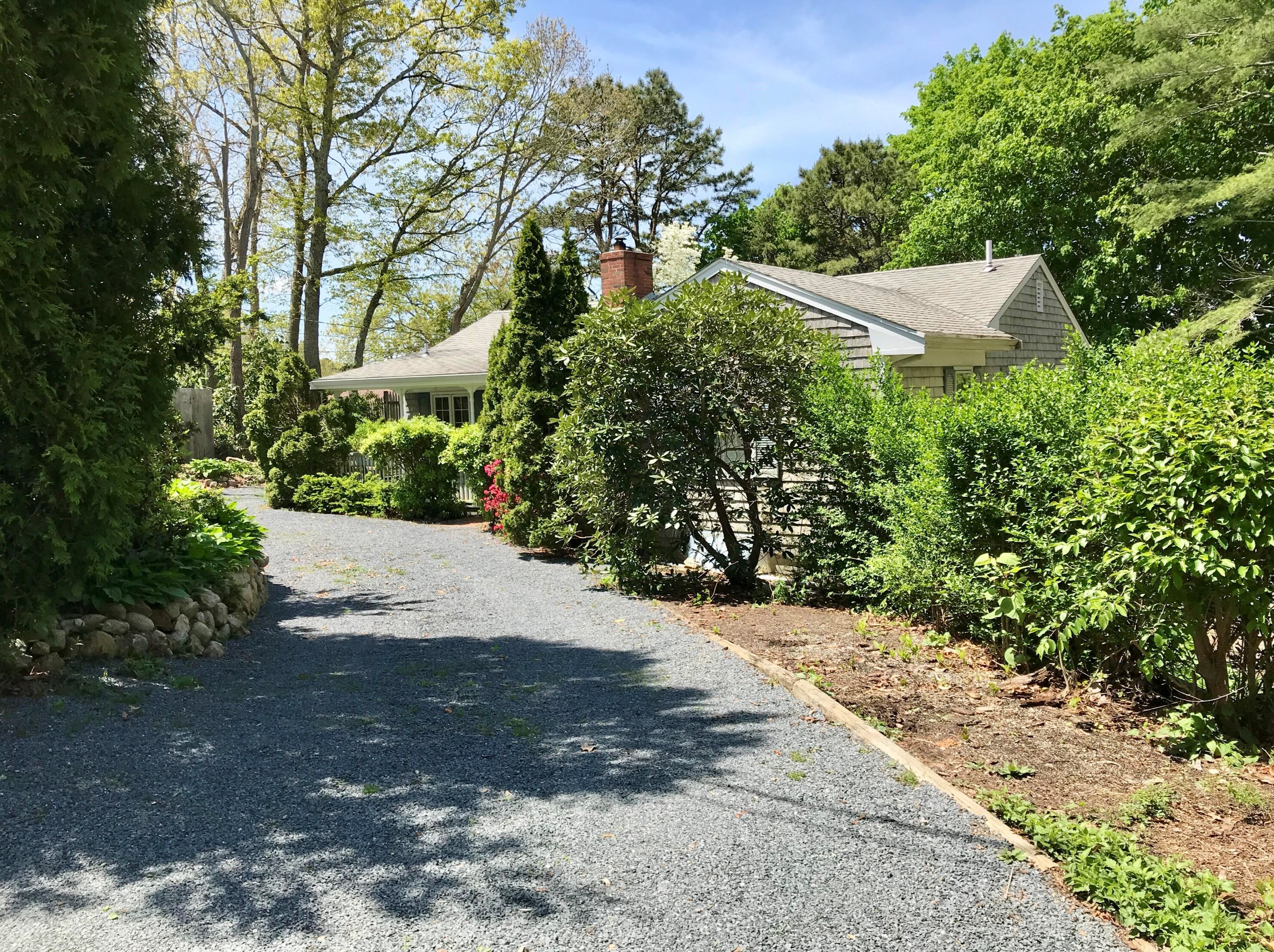 24 Cayuga Ave, New Seabury, MA 02649 exterior