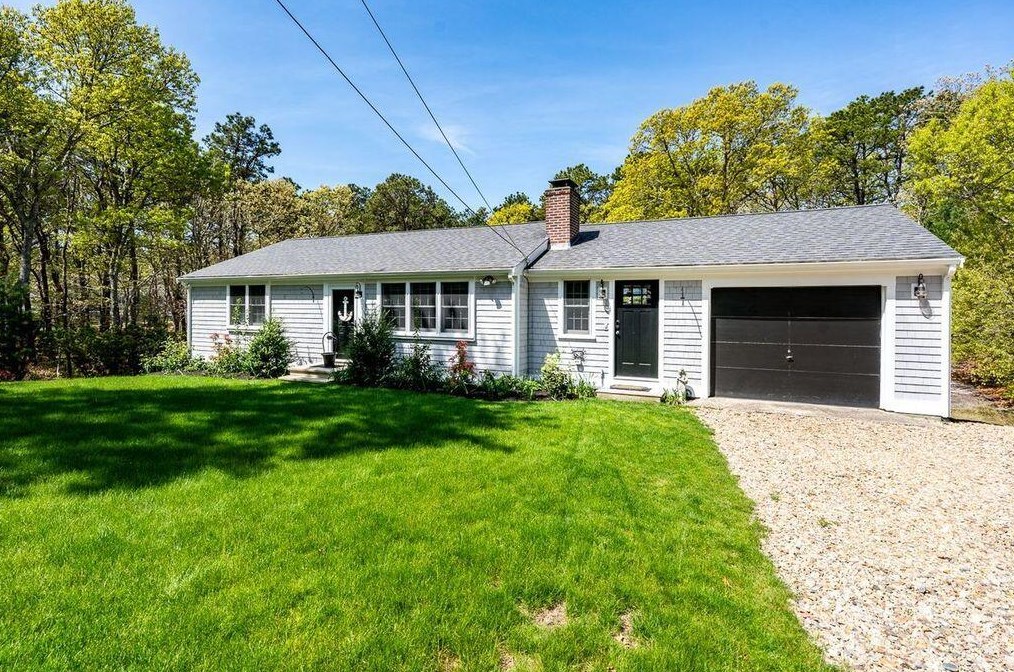 59 Captain Prestons Rd, Dennis, MA 02638 exterior