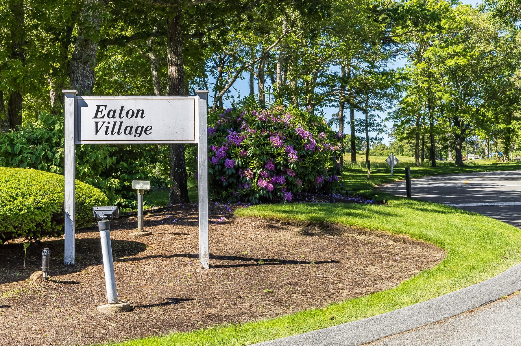 127 Eaton Ln, Brewster, MA 02631 exterior