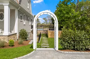 64 Pershing Ln, Orleans, MA 02653 - Photo 4