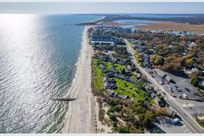 135 S South Shore Drive #17, Yarmouth, MA 02664 - Photo 2