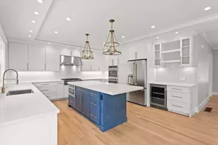 285 Edgewater Dr, Falmouth, MA 02536 - Photo 14