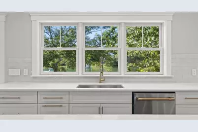 285 Edgewater Drive, Falmouth, MA 02536 - Photo 18