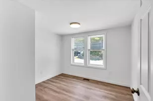 35 Locust St, Wareham, MA 02558 - Photo 10