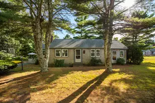 61 Trotters Ln, Dennis, MA 02670 - Photo 18