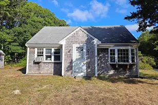 18 Cole Pl, Orleans, MA 02653 - Photo 2