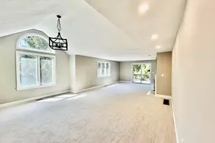 6 Masters Ct, Mashpee, MA 02649 - Photo 10