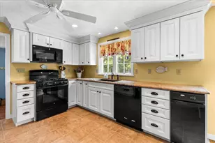 4 Landing Ln, Dennis, MA 02641 - Photo 10