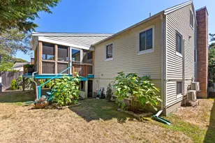 16 Off Conwell St, Provincetown, MA 02657 - Photo 30