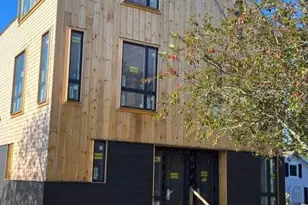 33 Conwell St, Provincetown, MA 02657 - Photo 2