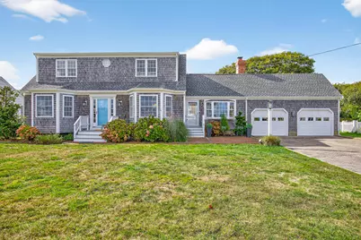 214 Menauhant Road, Falmouth, MA 02540 - Photo 2