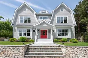 4 Leslie St, Falmouth, MA 02543 - Photo 1