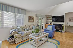 8 Chippers Ln, Mashpee, MA 02649 - Photo 8