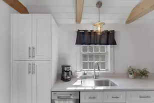 7 Montauk St, Falmouth, MA 02536 - Photo 14