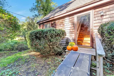 10 Shanks Pond Road, Falmouth, MA 02540 - Photo 4