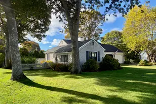 91 Chipping Green Cir, Yarmouth, MA 02664 - Photo 2