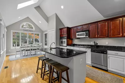 28 Gold Leaf Lane #UNIT 28, Mashpee, MA 02649 - Photo 8