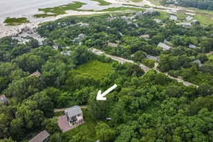 9 Honeysuckle Ln, Orleans, MA 02653 - Photo 2