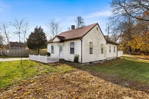 563 County Rd, Rochester, MA 02770 - Photo 4