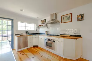 6 Daggett Ln, Provincetown, MA 02657 - Photo 4