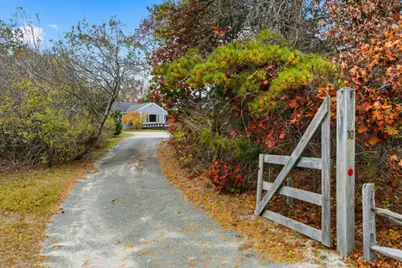 10 Peases Point Road, Edgartown, MA 02539 - Photo 24