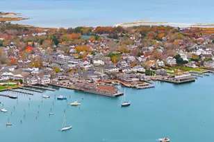 10 Peases Point Rd, Edgartown, MA 02539 - Photo 20