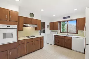 10 Peases Point Rd, Edgartown, MA 02539 - Photo 18