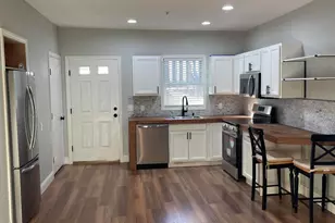 131 Stewart St, Fall River, MA 02720 - Photo 4