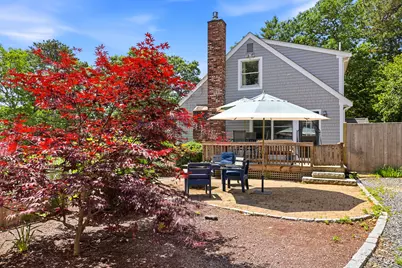 197 Monomoscoy Road, Mashpee, MA 02649 - Photo 6