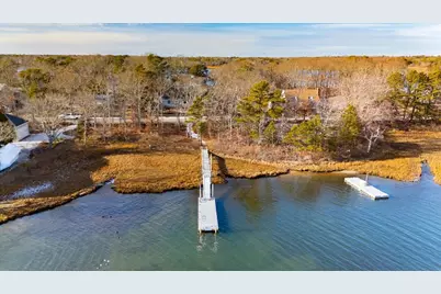 197 Monomoscoy Road, Mashpee, MA 02649 - Photo 20