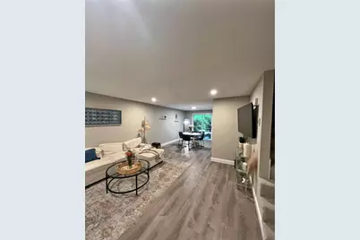 135 W Main Street #26, Barnstable, MA 02630 - Photo 2