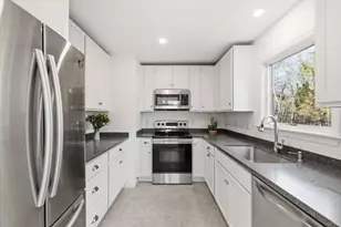 14 Harold St, Harwich, MA 02646 - Photo 8