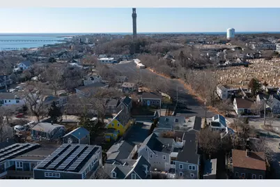 9A Conwell Street #4, Provincetown, MA 02657 - Photo 32