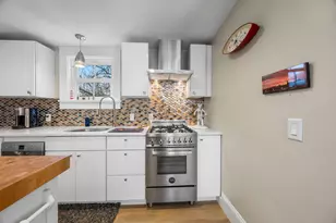 9A Conwell St, Provincetown, MA 02657 - Photo 8