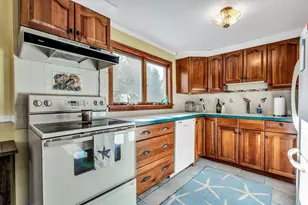 19 Pine Rock Rd, Falmouth, MA 02536 - Photo 16